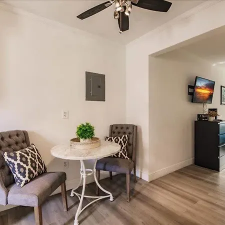 Deco Bungalow 1Block From Beach With Parking Miami Beach Exterior photo