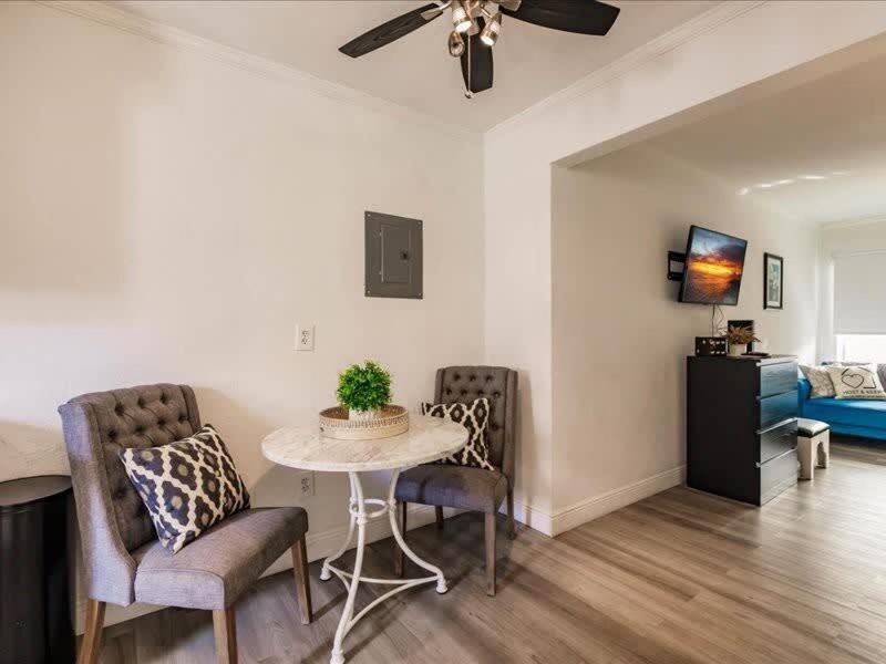 Deco 1block From With Parking Apartamento *